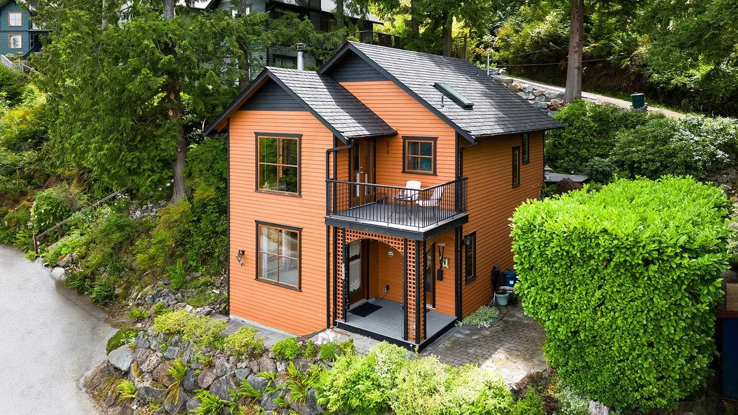 571 ROOCROFT LANE, Bowen Island BC V0N 1G2