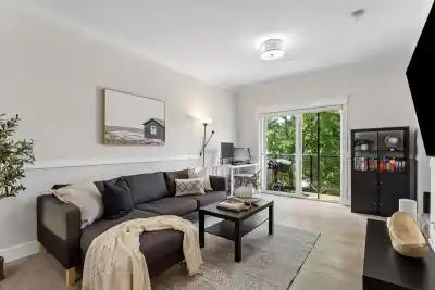 203 3488 SEFTON STREET, Port Coquitlam BC V3B 3R2