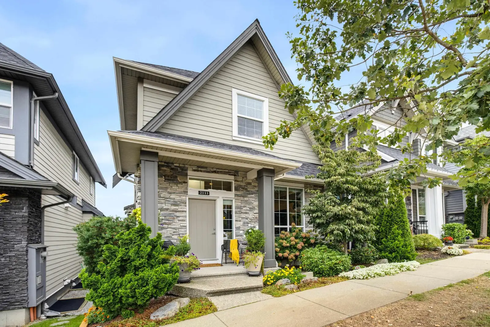 2111 165B STREET, Surrey BC V3Z 0V6