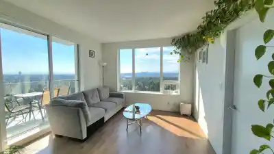 2307 13359 OLD YALE ROAD, Surrey BC V3T 0S4