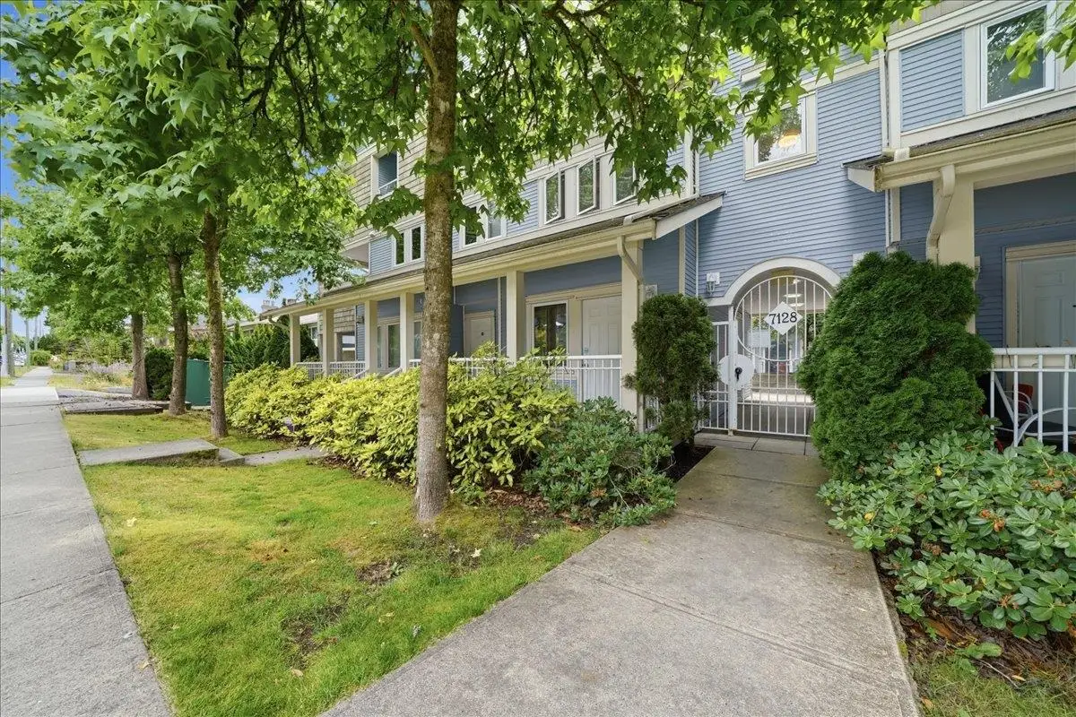 1 7128 17TH AVENUE, Burnaby BC V3N 1K7