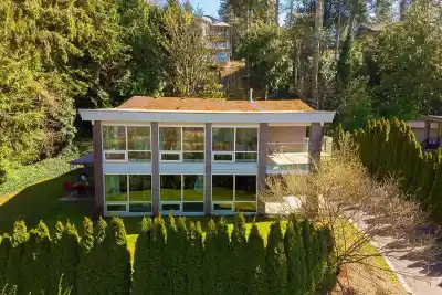 2842 BAYVIEW STREET, Surrey BC V4A 2Z4