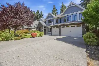 3922 205A STREET, Langley BC V3A 2A3