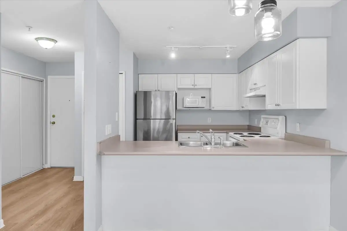 310 7505 138 STREET, Surrey BC V3W 0W6