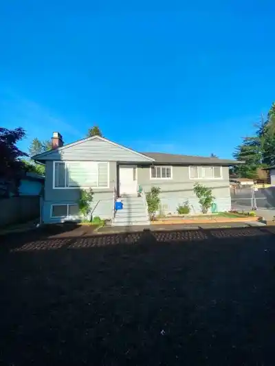 9864 128 STREET, Surrey BC V3T 2Y6