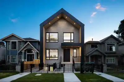 1 6831 SALISBURY AVENUE, Burnaby BC V5E 2Z4