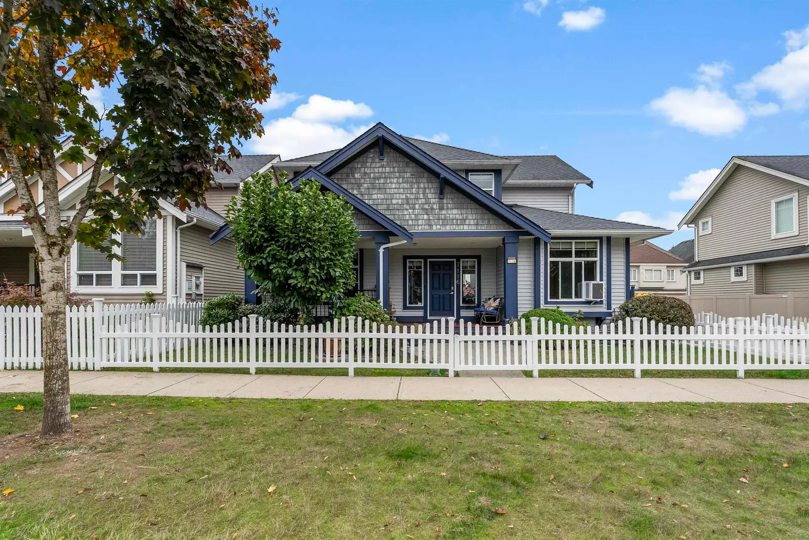 7116 195A STREET, Surrey BC V4N 5Z5