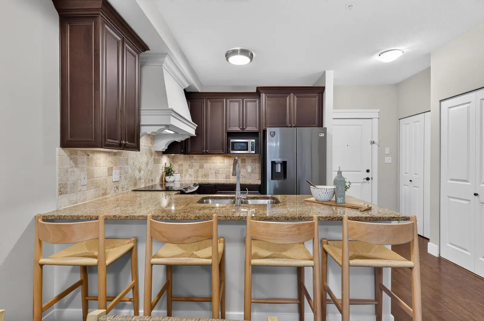 107 19530 65 AVENUE, Surrey BC V4N 6M1