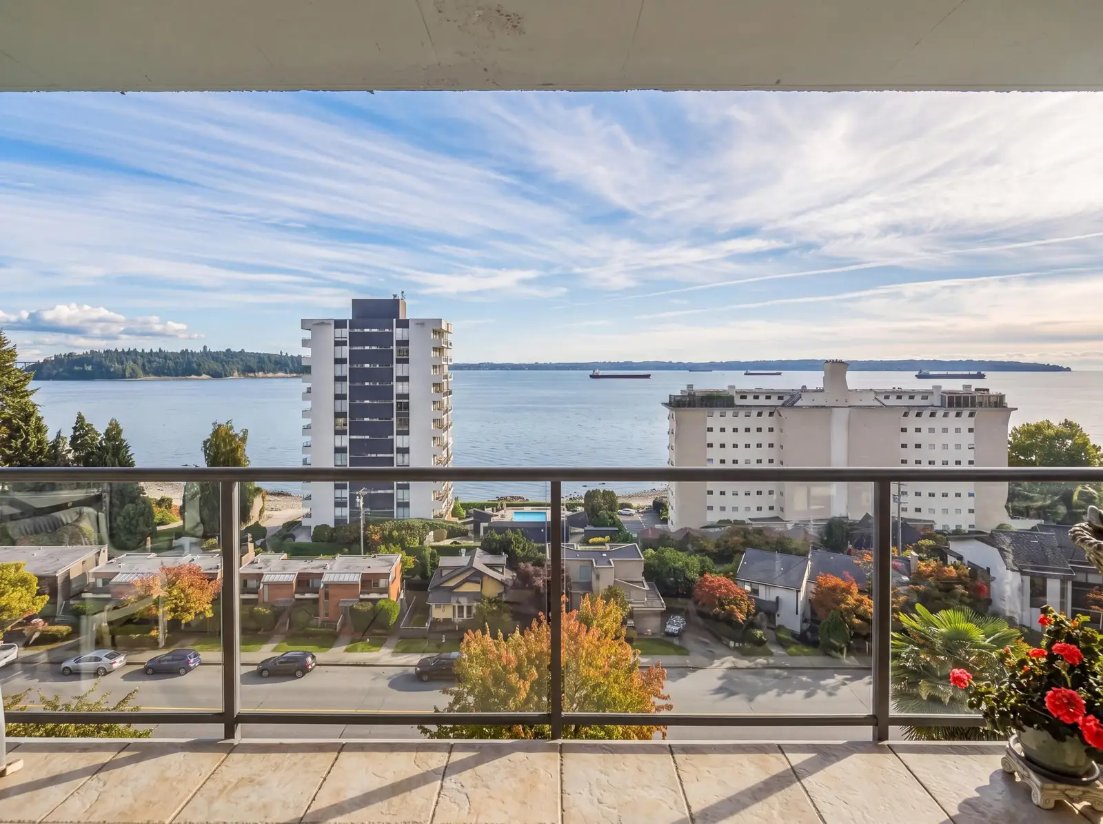305 1845 BELLEVUE AVENUE, West Vancouver BC V7V 1B2