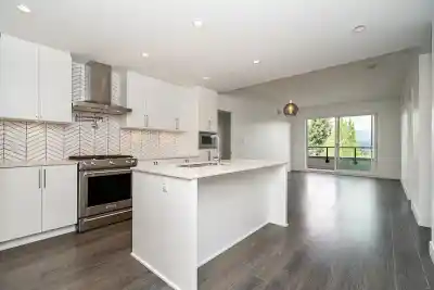 502 4477 HASTINGS STREET, Burnaby BC V5C 2K1