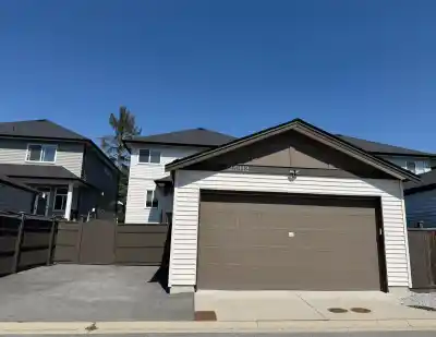 23912 DEWDNEY TRUNK ROAD, Maple Ridge BC V4R 1W2