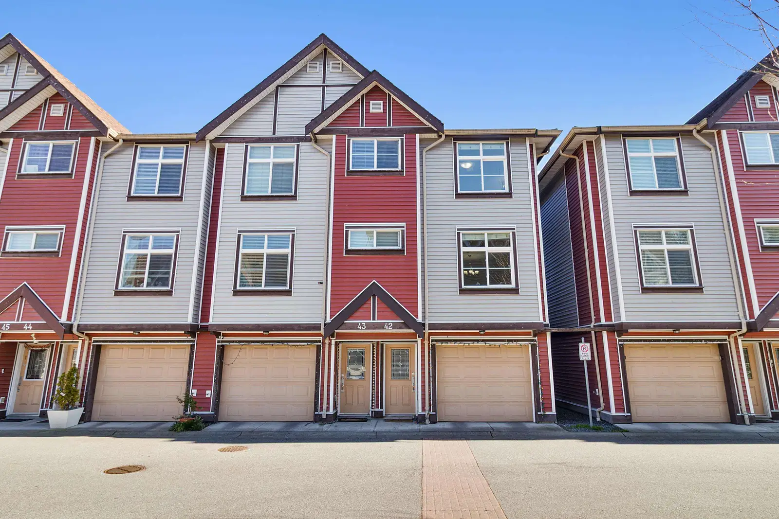 42 9405 121 STREET, Surrey BC V3V 0A9