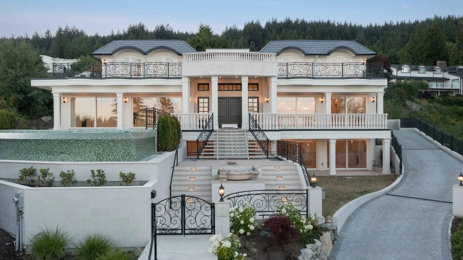 1445 SANDHURST PLACE, West Vancouver BC V7S 2P4
