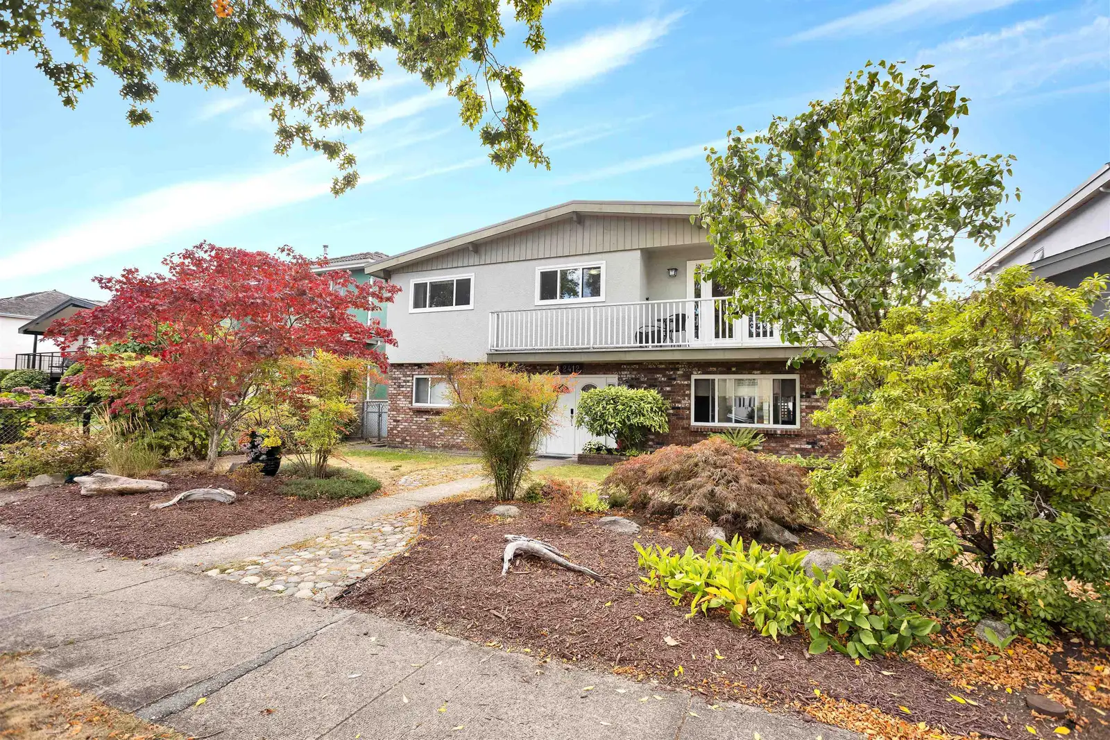 2412 E 40TH AVENUE, Vancouver BC V5R 2V7