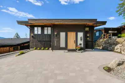 885 RIVENDELL DRIVE, Bowen Island BC V0N 1G1