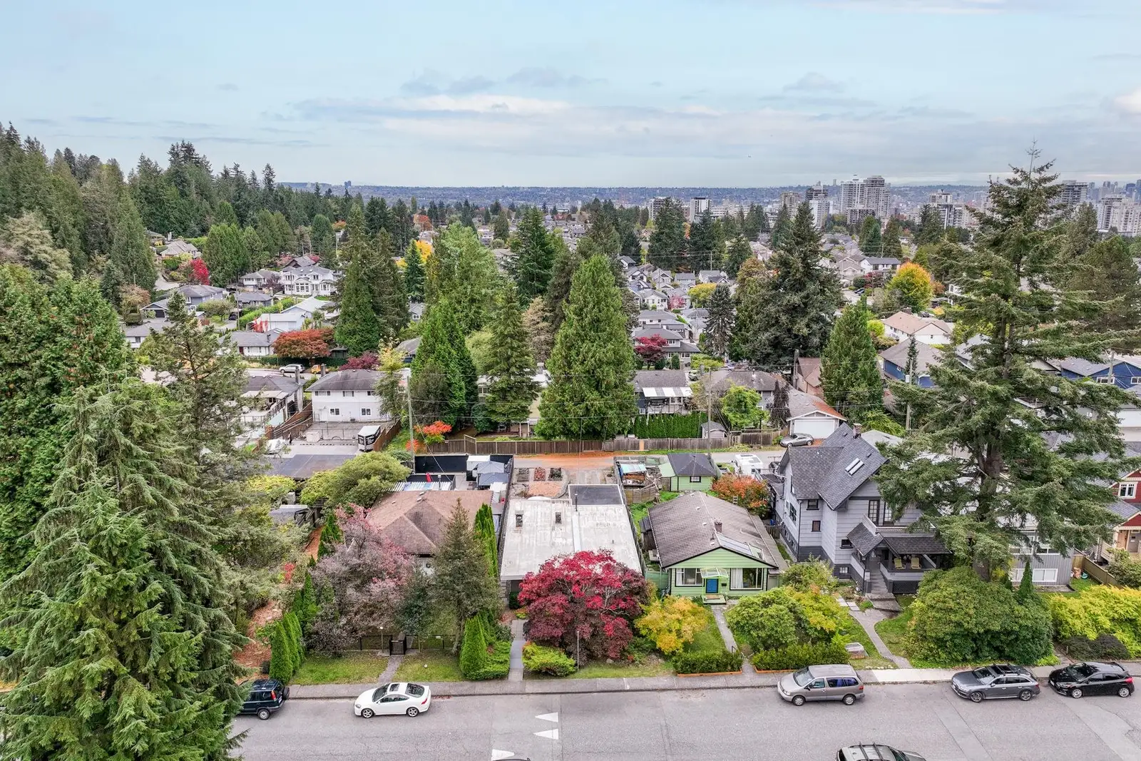 331 E 24TH STREET, North Vancouver BC V7L 3E9