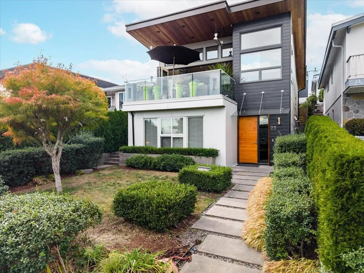 23 ELLESMERE AVENUE, Burnaby BC V5B 3S5