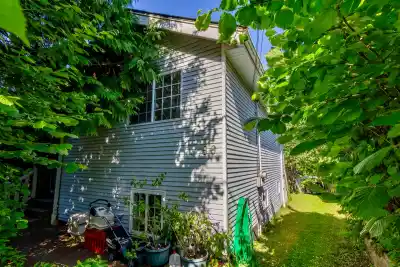 88 FELL AVENUE, Burnaby BC V5B 3Y2