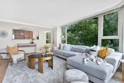 203 1675 HORNBY STREET, Vancouver BC V6Z 2M3
