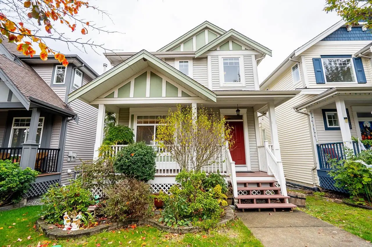 18569 67TH AVENUE, Surrey BC V3S 1Z1