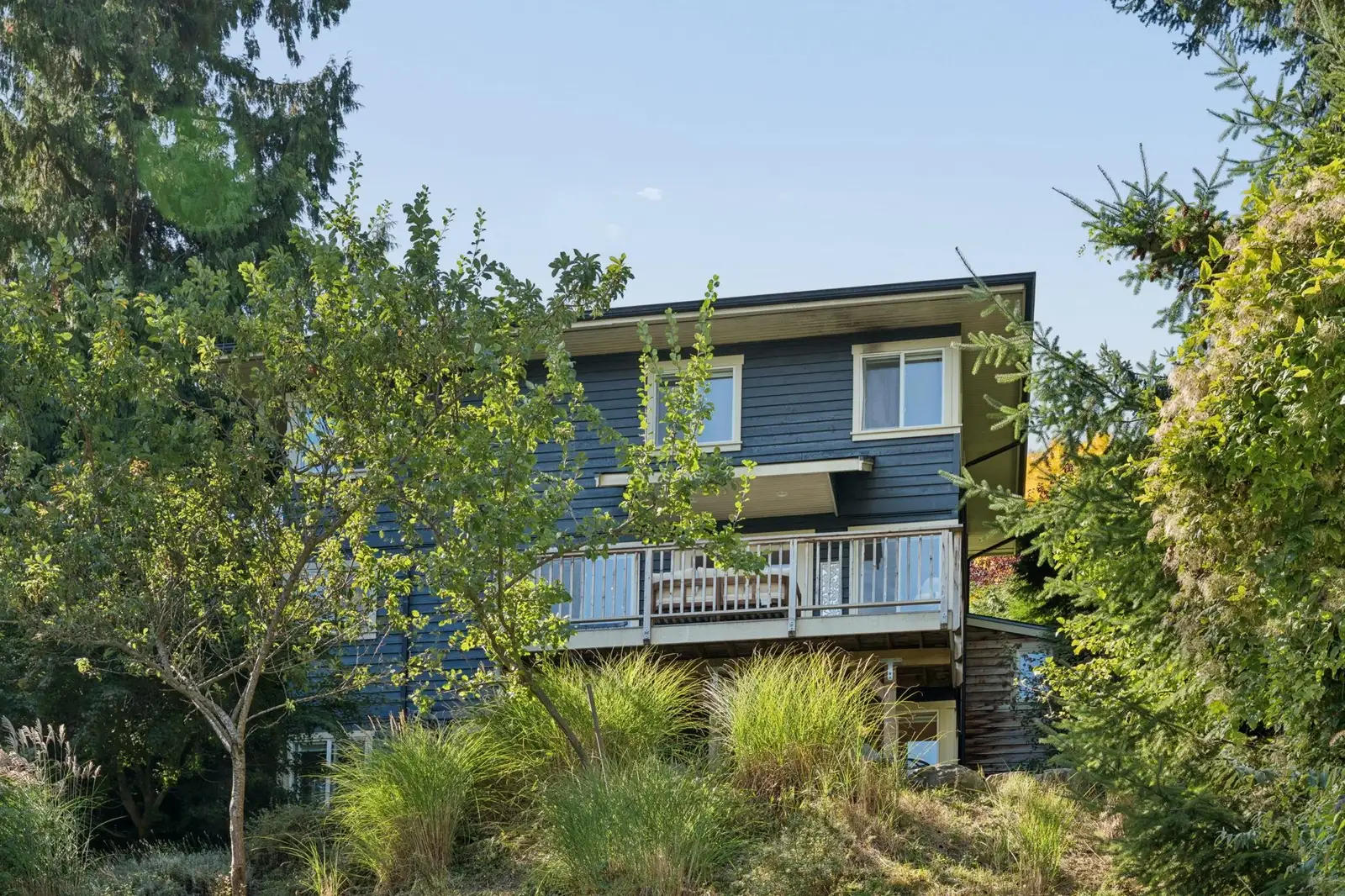 965 VILLAGE DRIVE, Bowen Island BC V0N 1G1