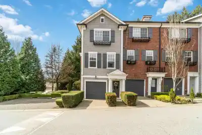 87 688 EDGAR AVENUE, Coquitlam BC V3K 0A5