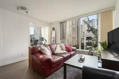 802 1010 RICHARDS STREET, Vancouver BC V6B 1G2