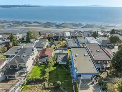 15412 COLUMBIA AVENUE, White Rock BC V4B 1J9