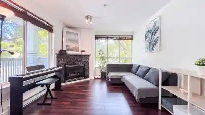 306 1111 LYNN VALLEY ROAD, North Vancouver BC V7J 3V4