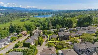 5578 OAKGLEN DRIVE, Burnaby BC V5H 3M5