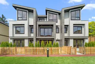 106 753 EDGAR AVENUE, Coquitlam BC V3K 2J3