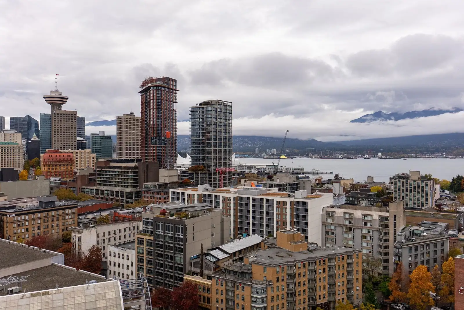 550 TAYLOR STREET, Vancouver BC V6B 1R1