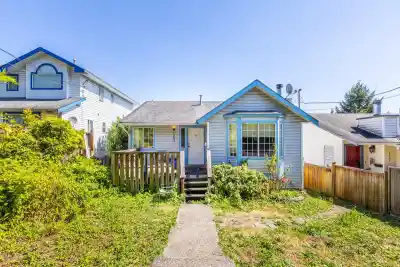 1253 JOHNSON STREET, Coquitlam BC V3B 4T3