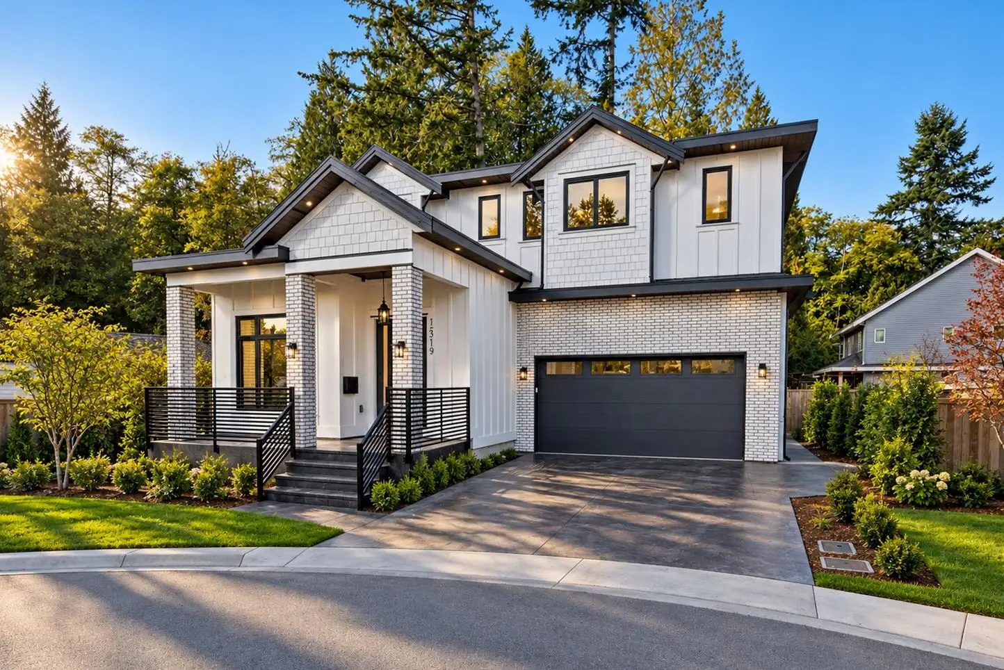 13919 64A AVENUE, Surrey BC V3W 1Y7