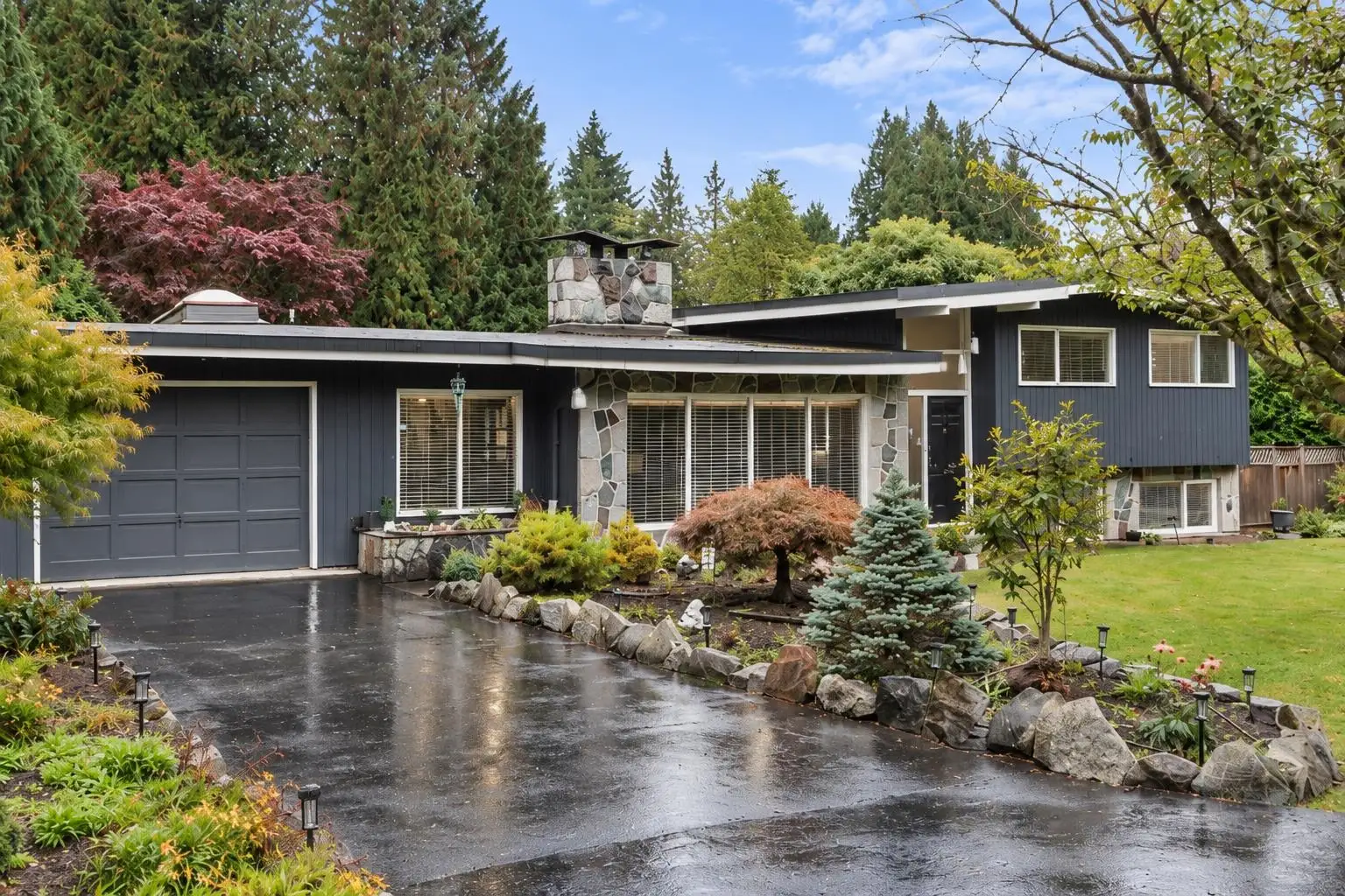 429 NEWLANDS ROAD, West Vancouver BC V7T 1W2