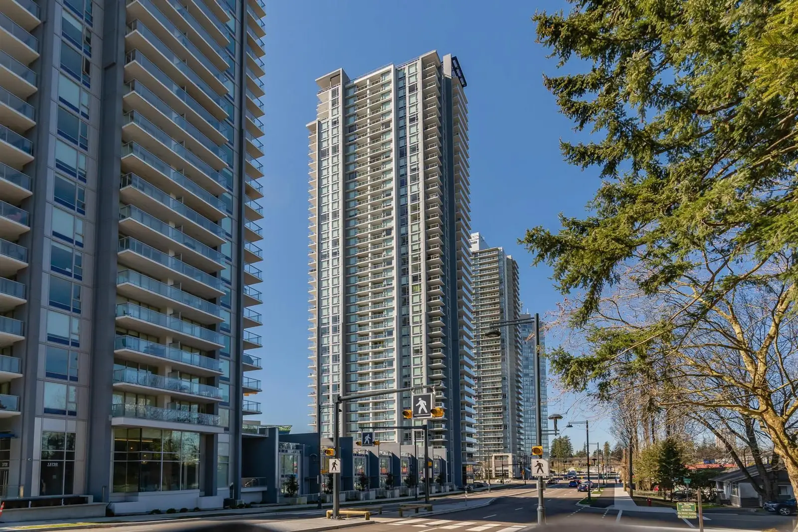 4701 13696 100 AVENUE, Surrey BC V3T 0L5