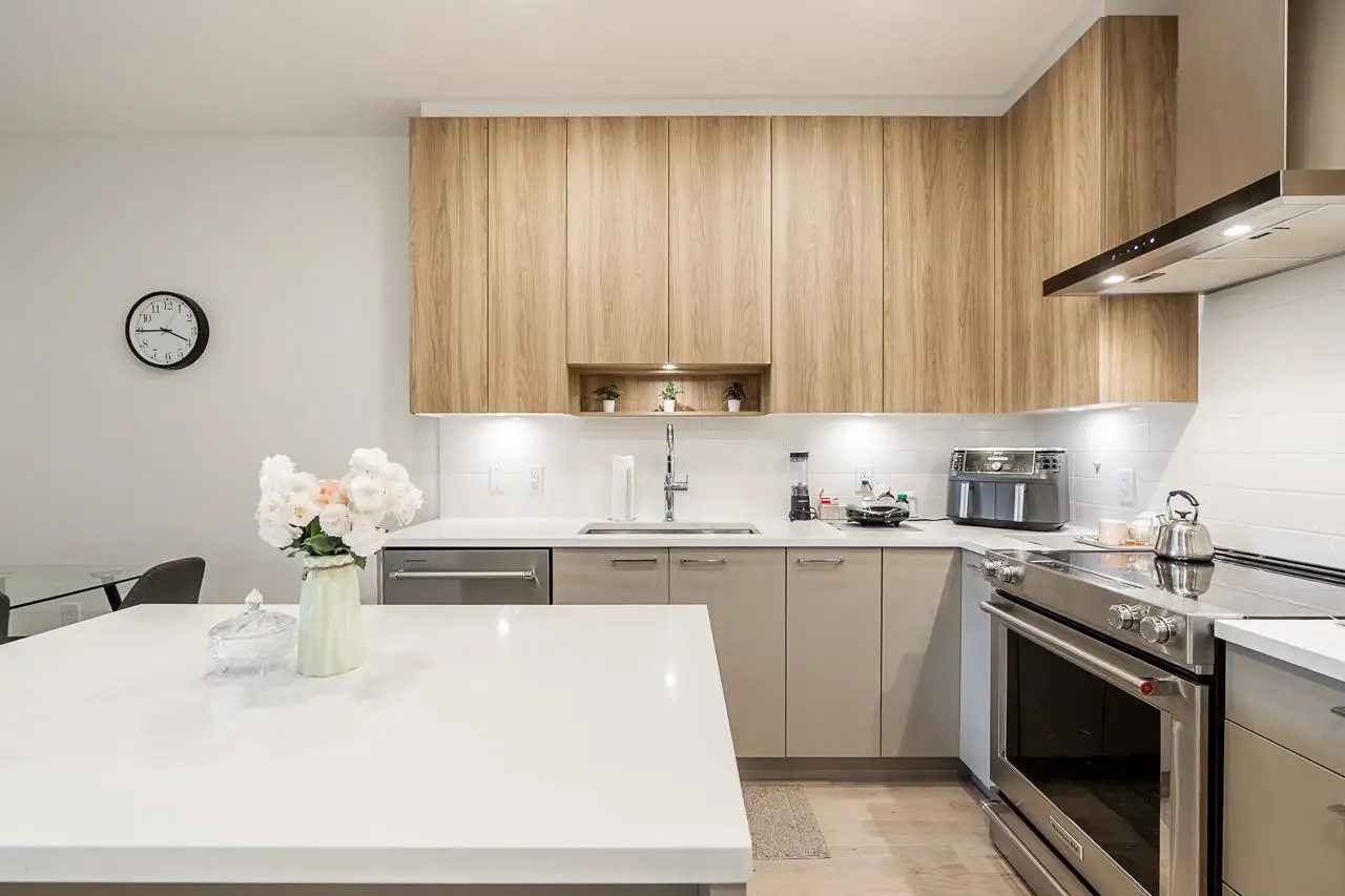 101 7588 16TH STREET, Burnaby BC V3N 0H8
