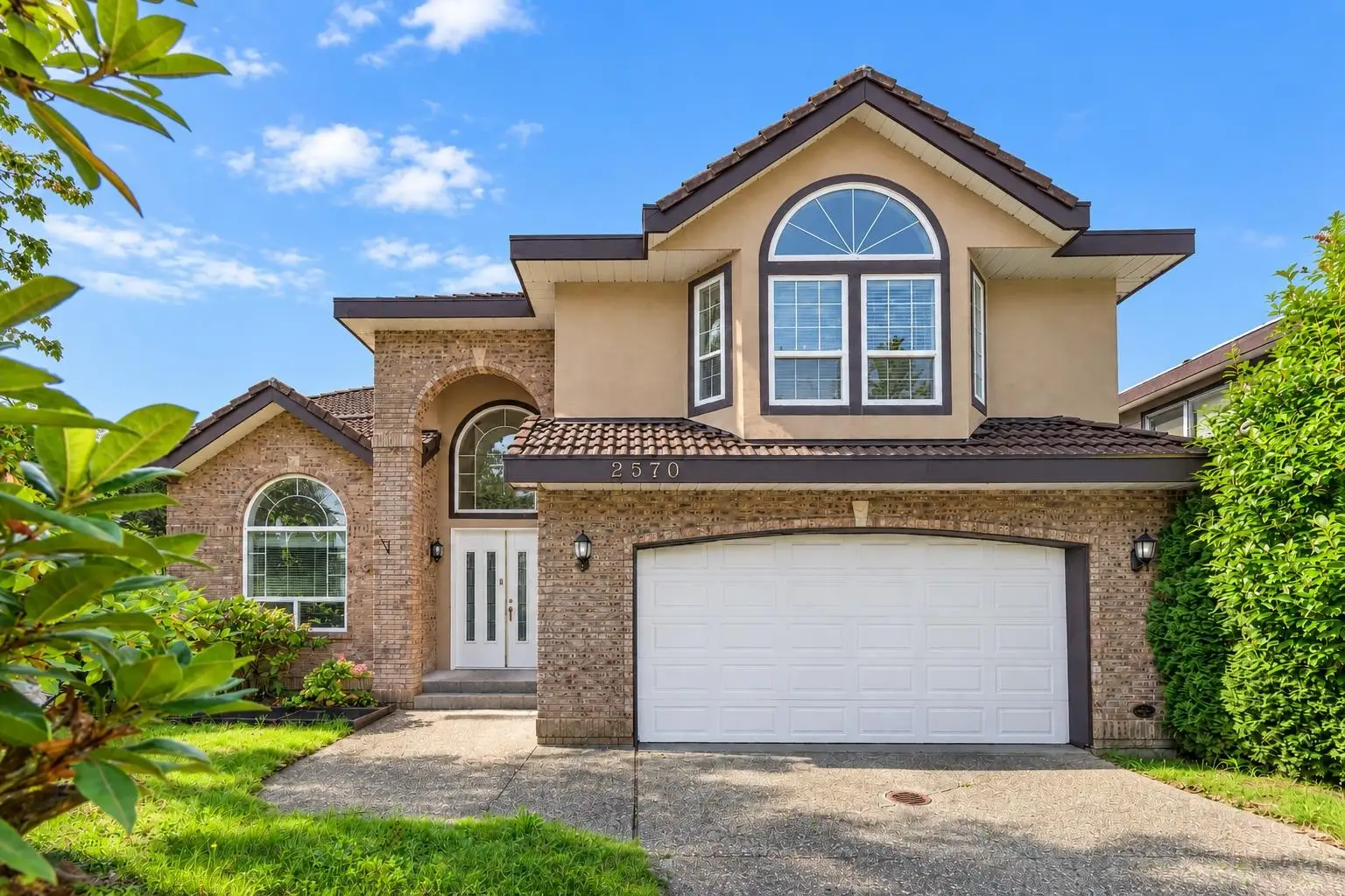 2570 DIAMOND CRESCENT, Coquitlam BC V3E 3A3
