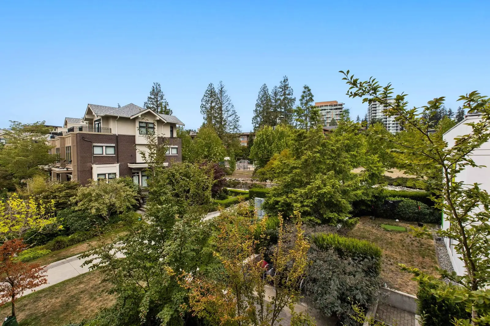 313 5687 GRAY AVENUE, Vancouver BC V6S 0K7