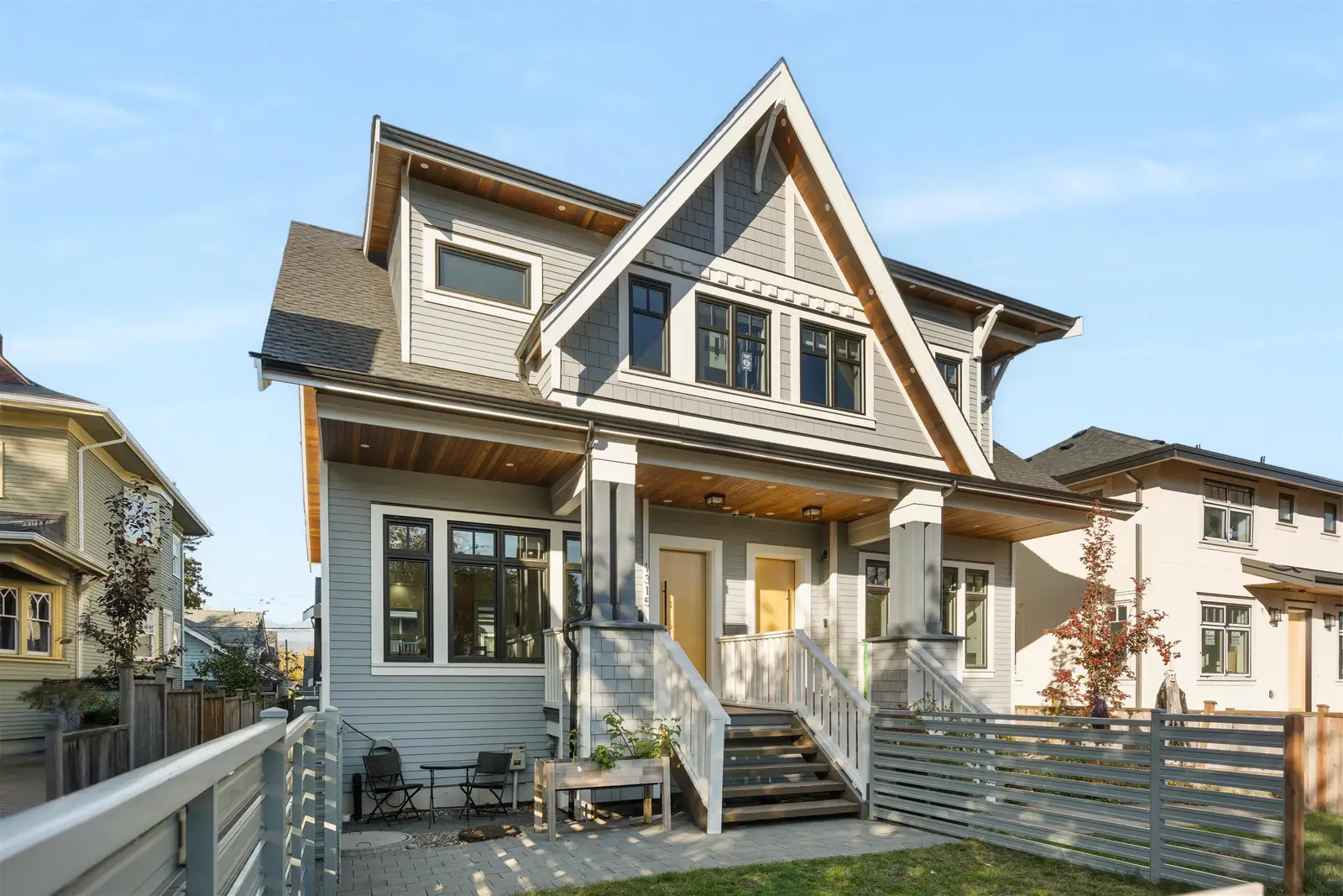 1315 E 20 AVENUE, Vancouver BC V5V 1P4