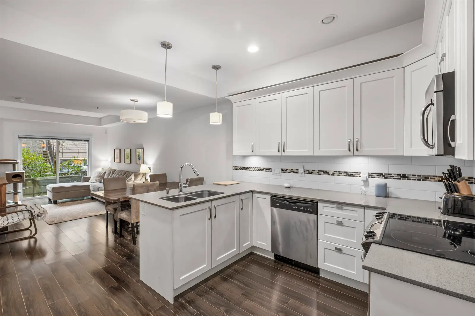 115 828 ROYAL AVENUE, New Westminster BC V3M 1J9