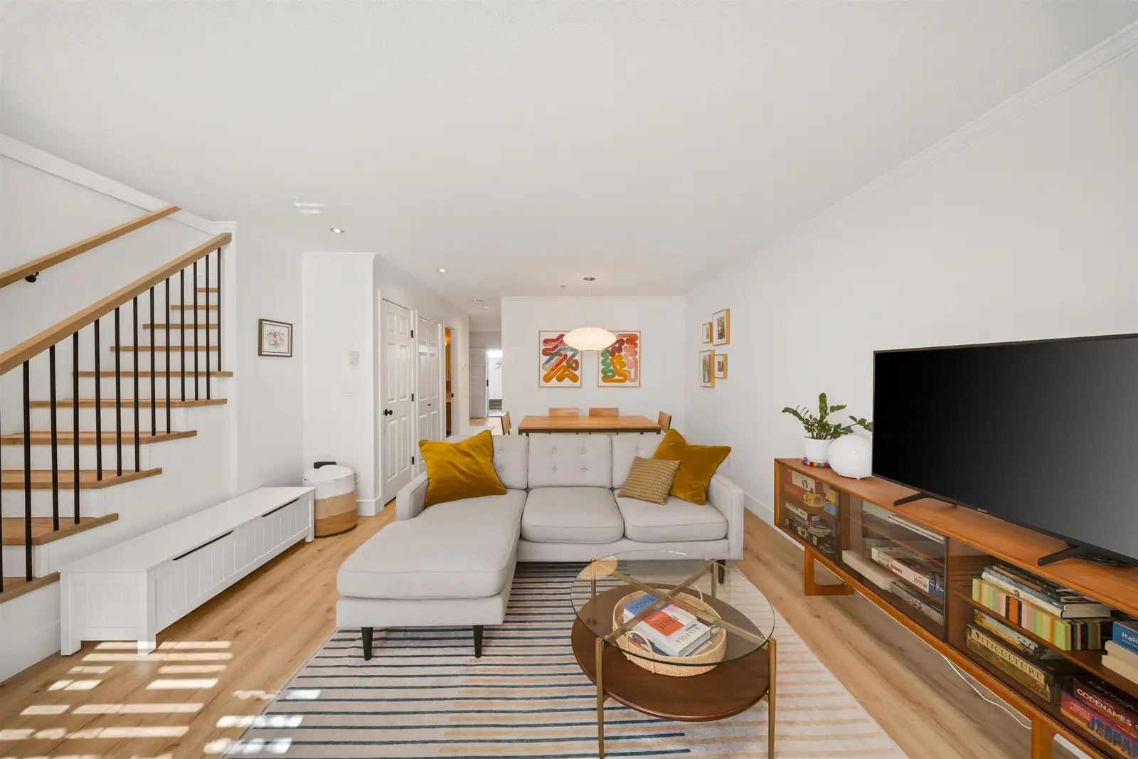 18 222 E 5TH STREET, North Vancouver BC V7L 1L7