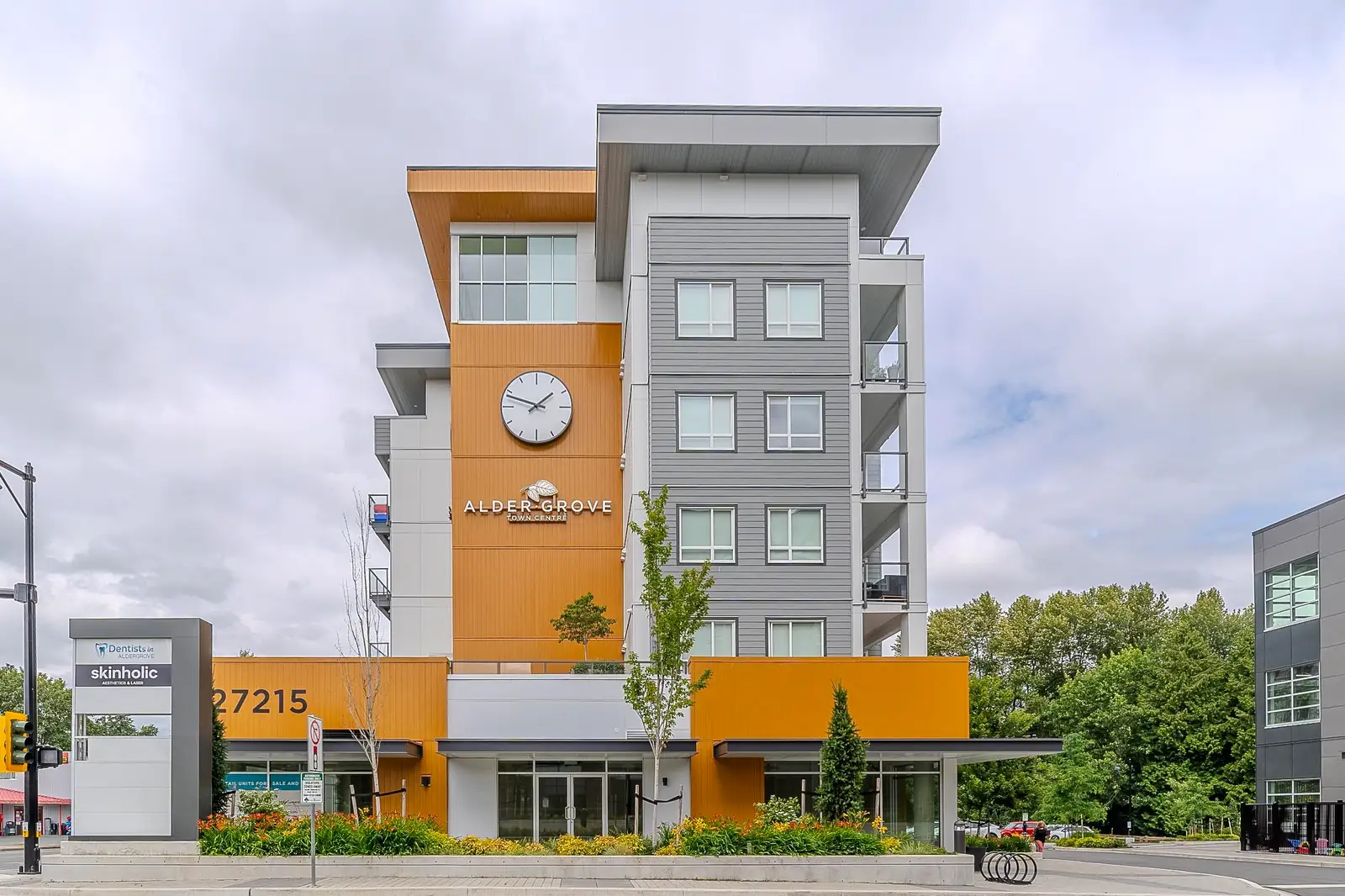 607 27215 ALDERGROVE TOWN CENTRE DRIVE, Langley BC V4W 3N7