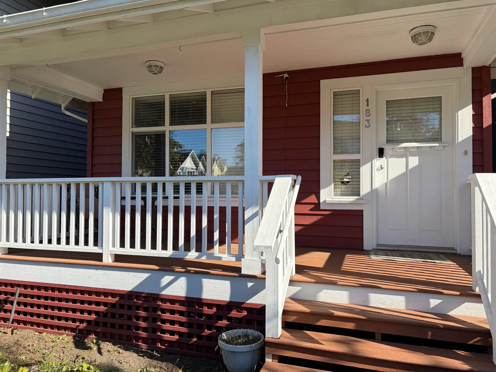 183 PHILLIPS STREET, New Westminster BC V3M 6Z5