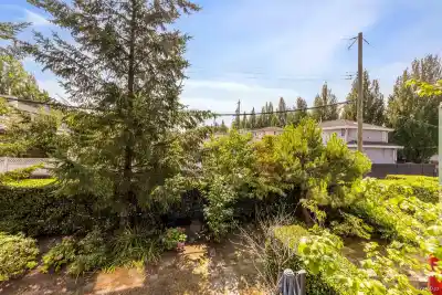 209 5818 LINCOLN STREET, Vancouver BC V5R 4P7