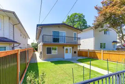2142 GRANT AVENUE, Port Coquitlam BC V3B 1R2