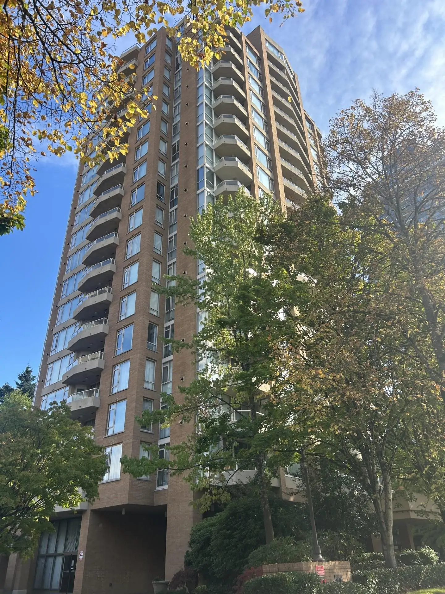 201 4689 HAZEL STREET, Burnaby BC V5H 4R6
