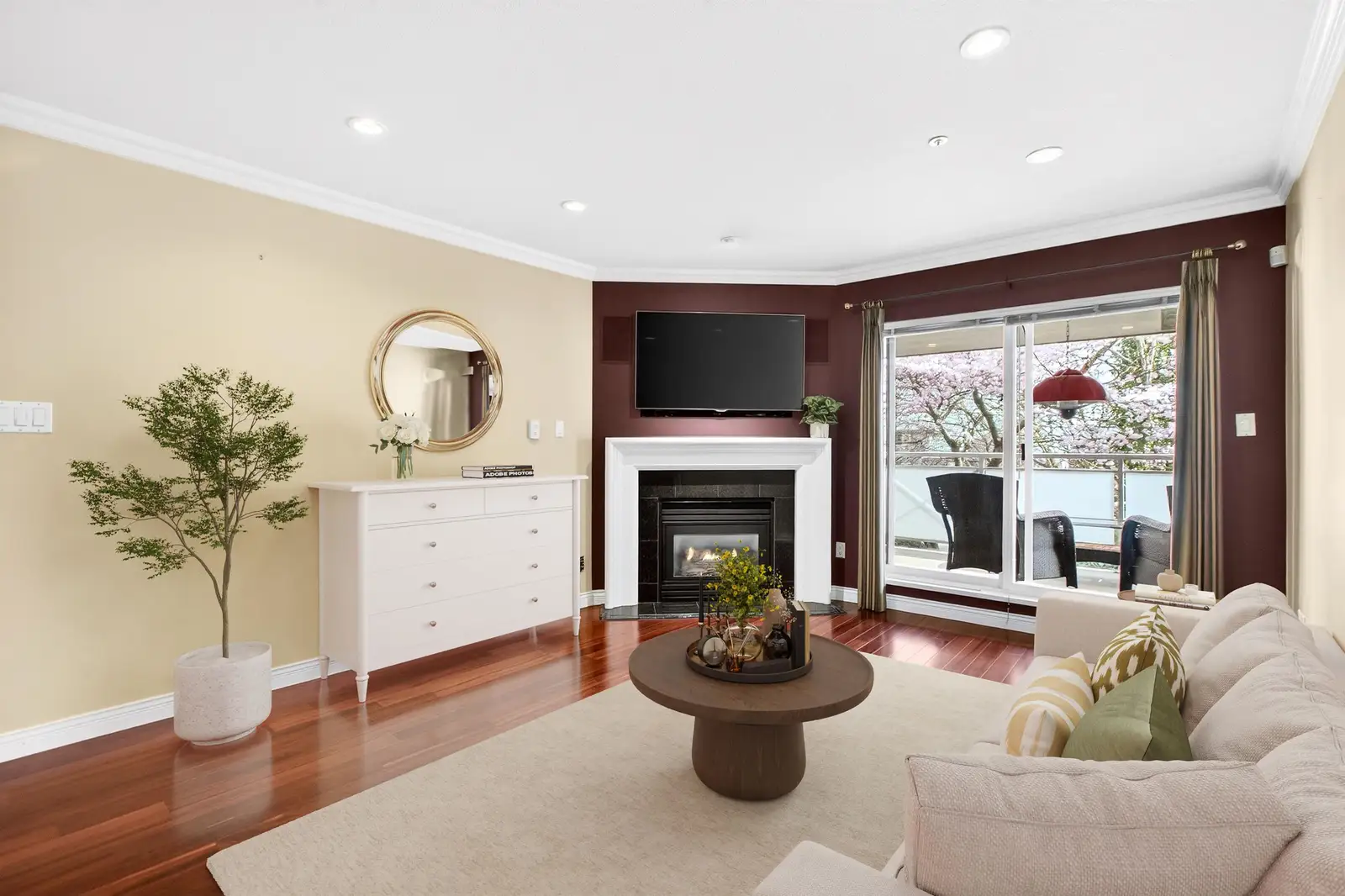 205 15140 29A AVENUE, Surrey BC V4P 3B1