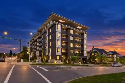 402 13623 81A AVENUE, Surrey BC V3W 3N7