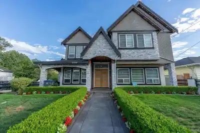12890 92A AVENUE, Surrey BC V3V 1J8